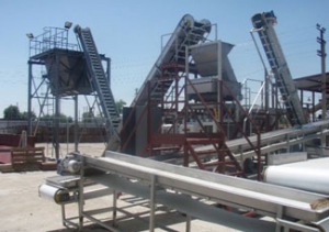 Production of conveyors and receiving hoppers for green pea and corn lines